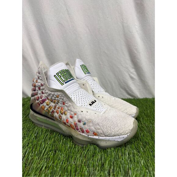 Size 8.5 - Nike LeBron 17 Air Command Force White Basketball‎ Shoes | BQ3177-100 - Picture 1 of 10